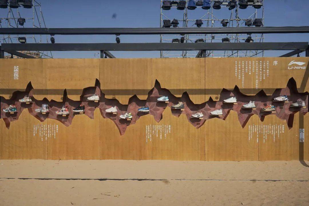 李宁|李宁品牌这次在敦煌砸钱办秀，你听到响了嘛？