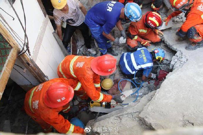 聚仙|山西临汾一饭店坍塌 武警官兵第一时间参与救援