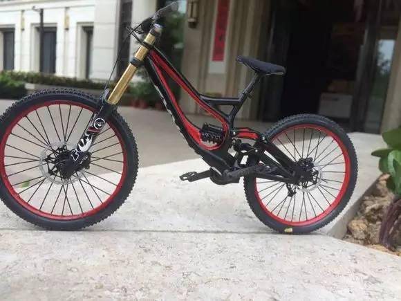 细节|手工打造Demo8速降车模型