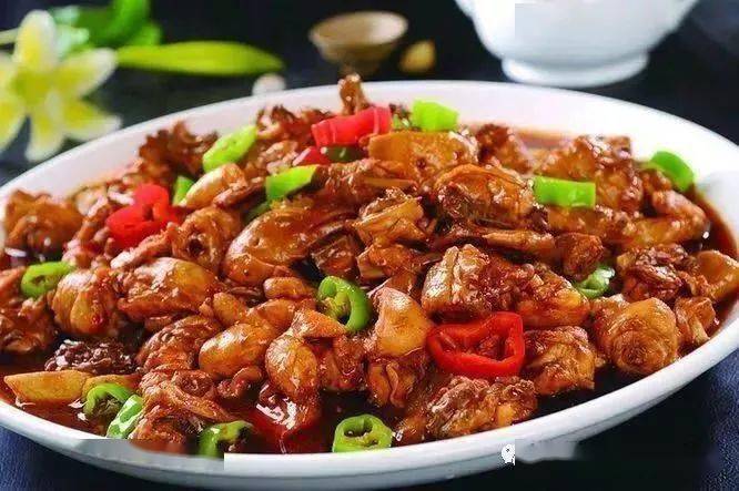 送配菜2个(新鲜土鸡)  80元/一只 送配菜4个(新鲜土鸡)     特殊大盘
