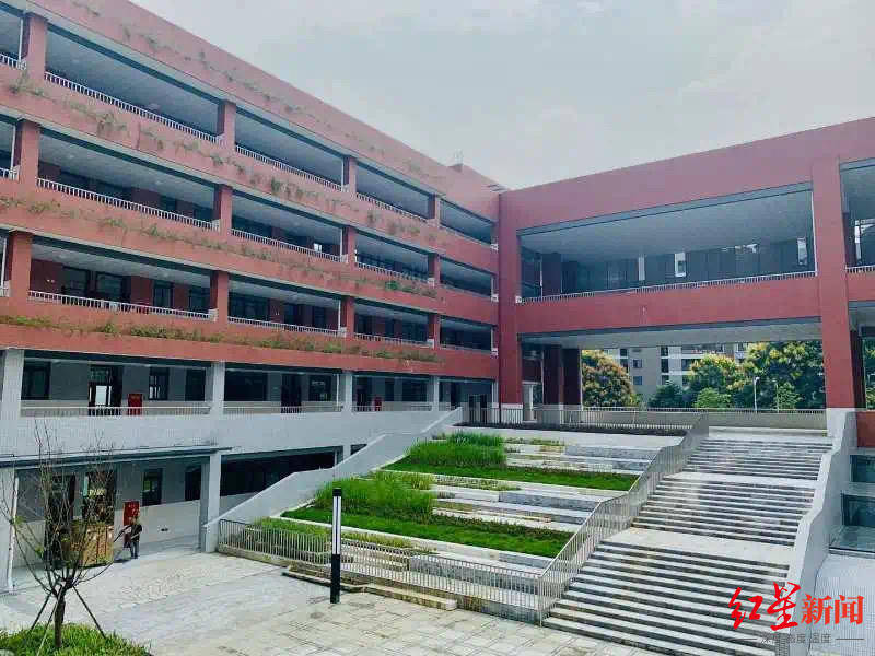 西南财大|西南财大也有附中了！附属实验小学同步亮相，都是9月开学