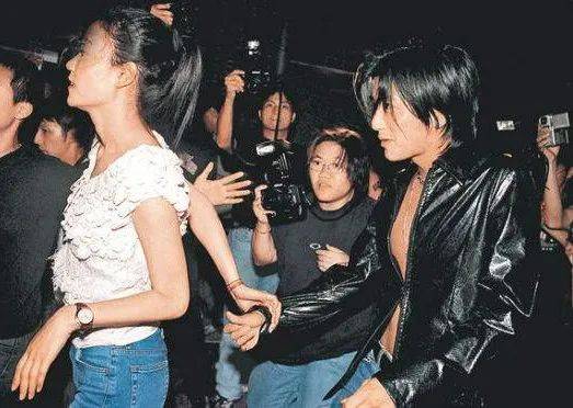 张柏芝|40岁的谢霆锋，变了