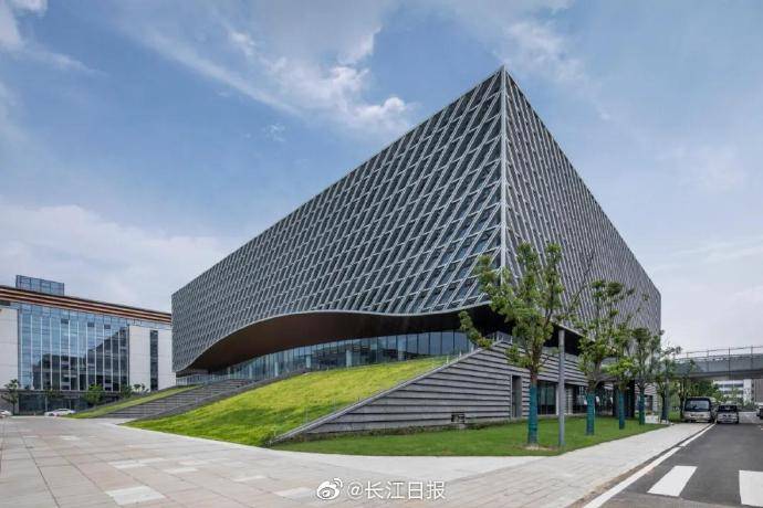 华科|今天搬迁！600多名武大、华科学霸前往“同一所大学”报到