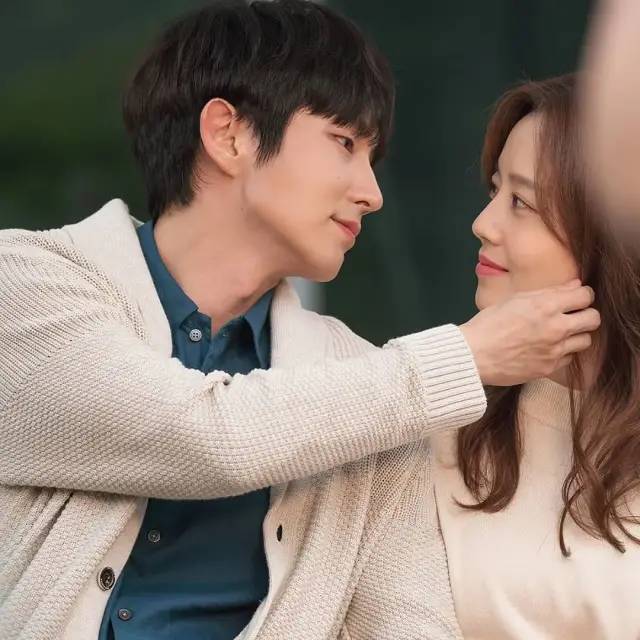 花美男|李准基用了15年，让人不再关注他的美貌