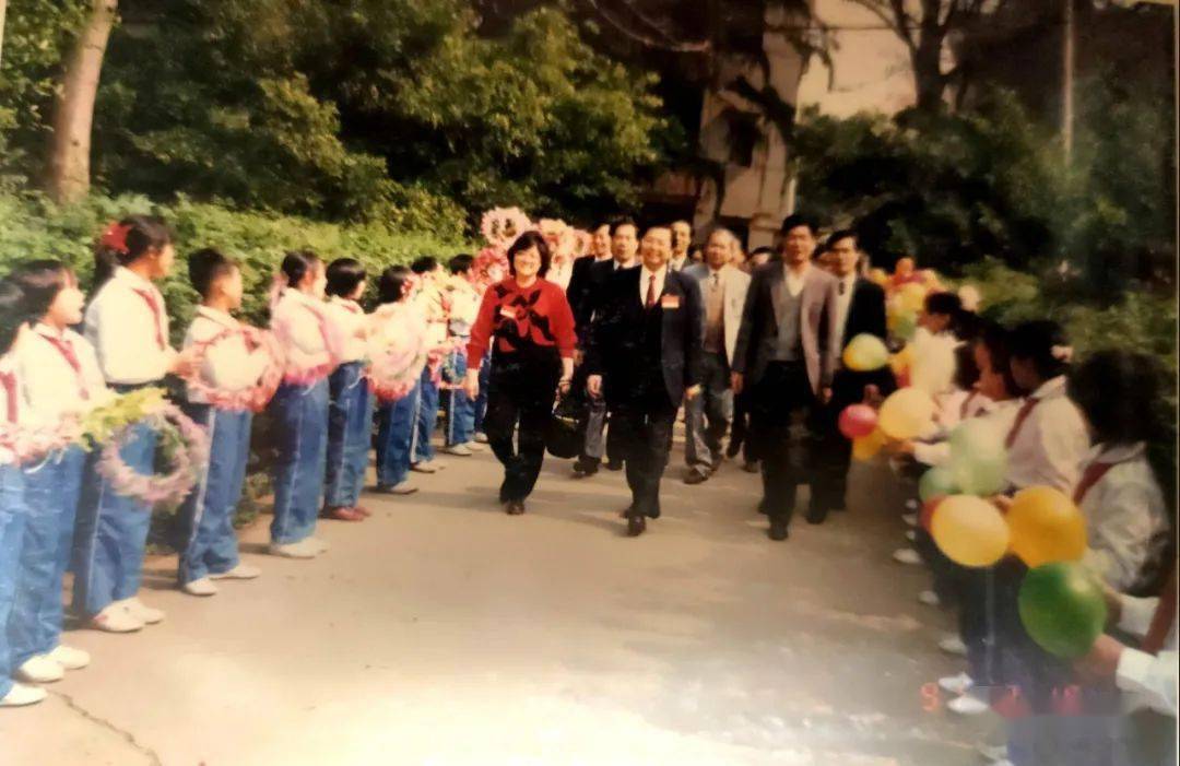 顺德容桂学校旧照_小学