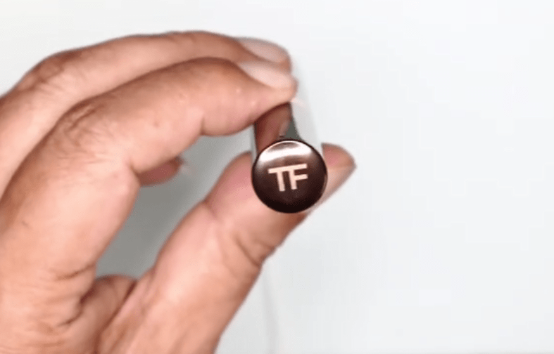 爷叔|好看又心疼！老爸用女儿500元的绝版口红，画出了上海豫园~