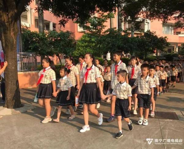 南宁|今天，南宁校园迎来一批小可爱！有你家的吗？