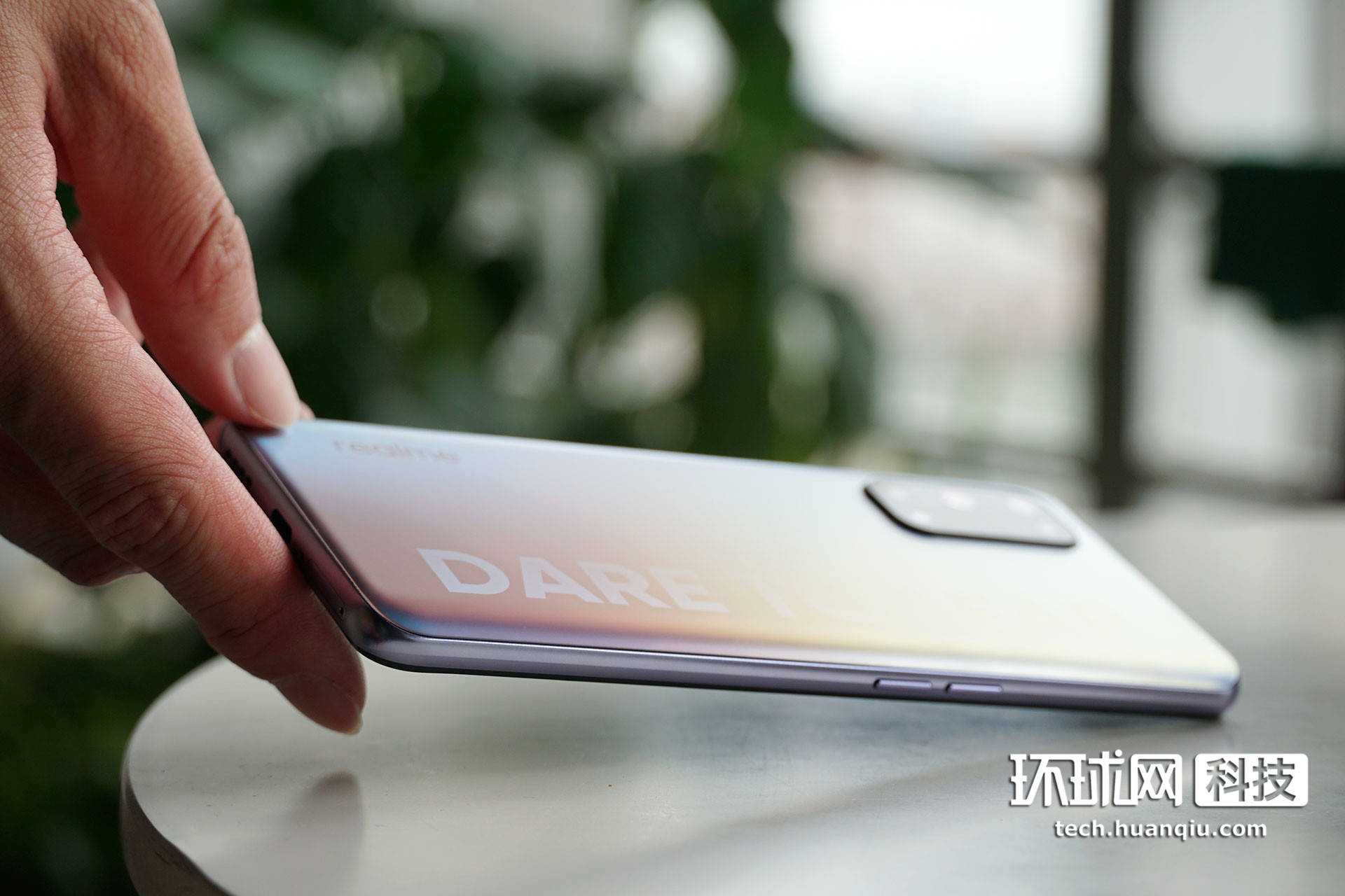 realme|realme真我X7 Pro首发体验：非常轻快，颜值不赖