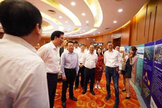 河狸|那些红极一时的明星企业，如今何以求生？