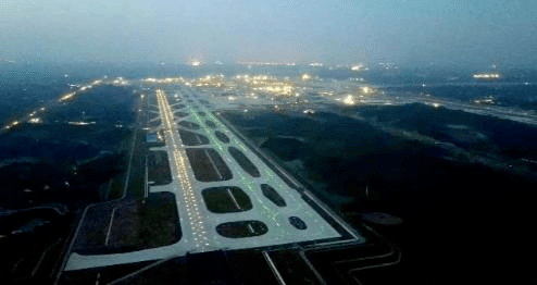 机场跑道灯光 3177487f7e1f46039a5a1c845d4b10a6.png