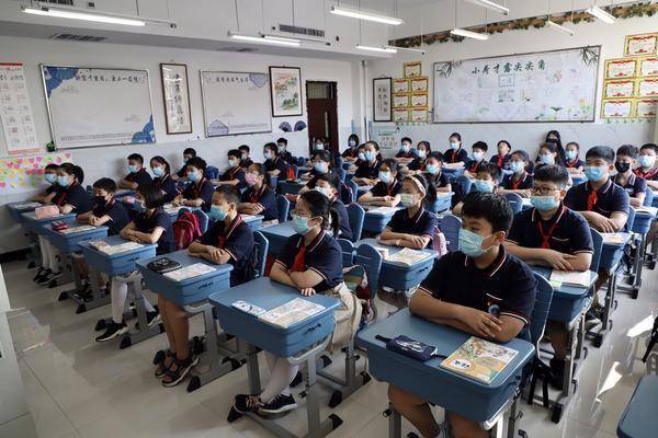 马绍|你好，新学期！郑州市中小学生迎来开学第一天