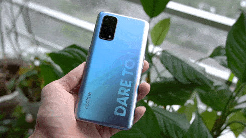 realme|realme真我X7 Pro首发体验：非常轻快，颜值不赖