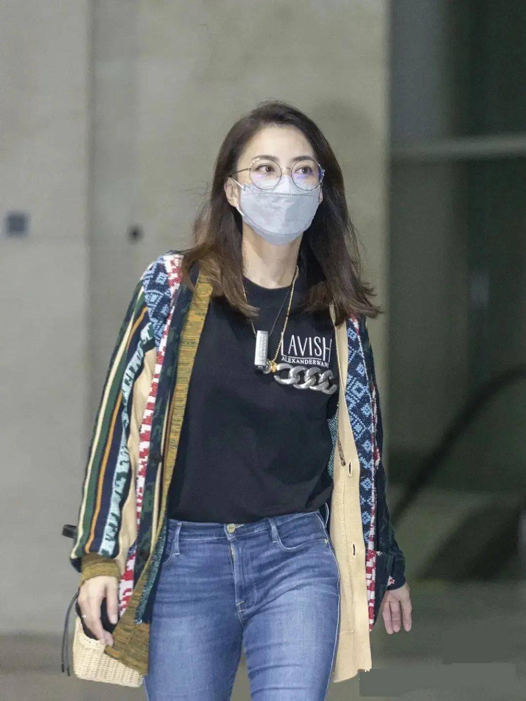 杜华|为什么霍汶希一出现，杜华女士就成了“华华子”？