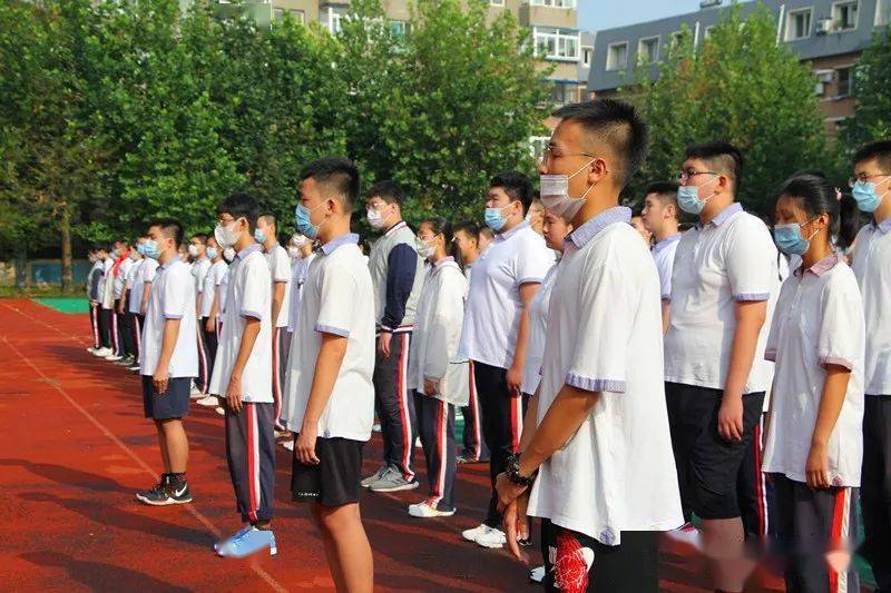 2020年大连世纪中学_大连枫叶国际学校2020届高中毕业典礼隆重举行