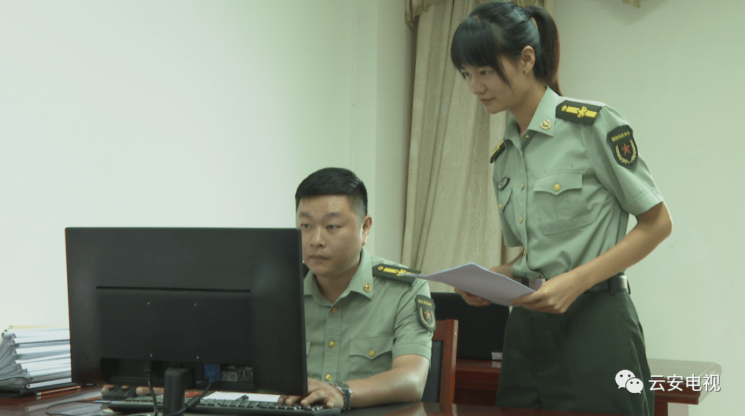 广东省三八红旗手谢娟巾帼女兵退伍不褪色