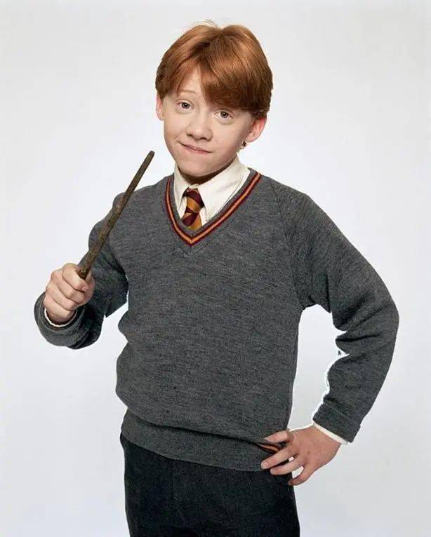 饰演:ron billius weasley 罗恩·韦斯莱2.