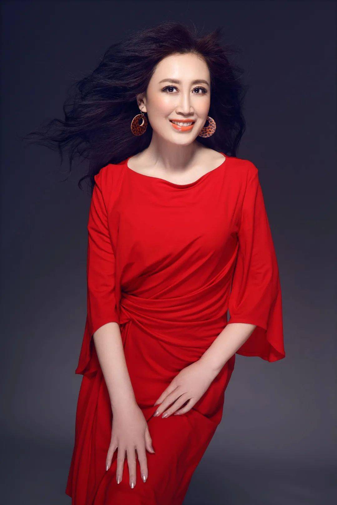中国著名的女歌唱家有哪些 a7c72ebdce0d428e80352fb8883b6e94.jpeg