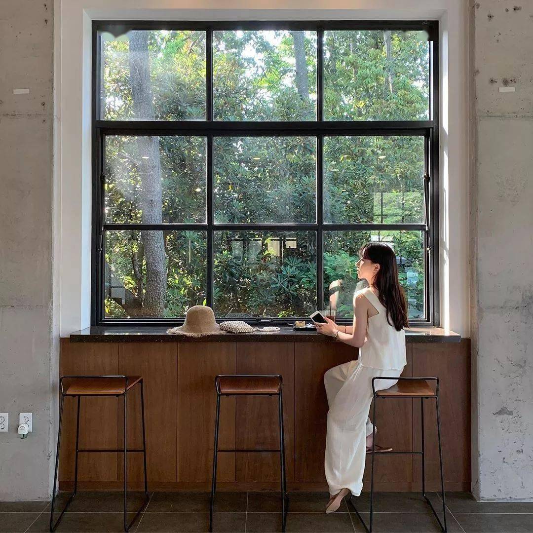 照片|颜值不够的女生，怎么拍出朋友圈点赞超高的照片？