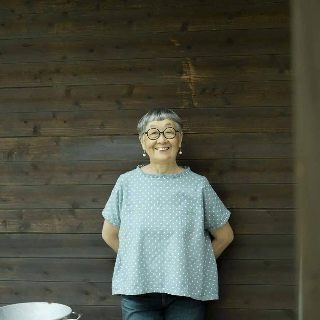 生活|73岁日本李子柒从时尚编辑变身乡村主妇，她把生活过成了宫崎骏的漫画