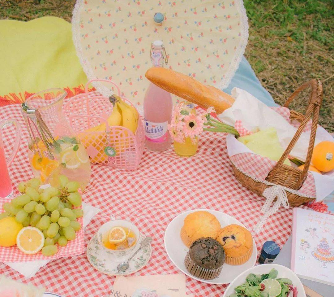 照片|颜值不够的女生，怎么拍出朋友圈点赞超高的照片？