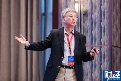 朱民|朱民谈后疫情科技数字转型趋势：要么跟上要么淘汰