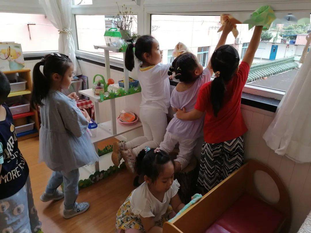 齐幼拍了拍你：我们开学啦！