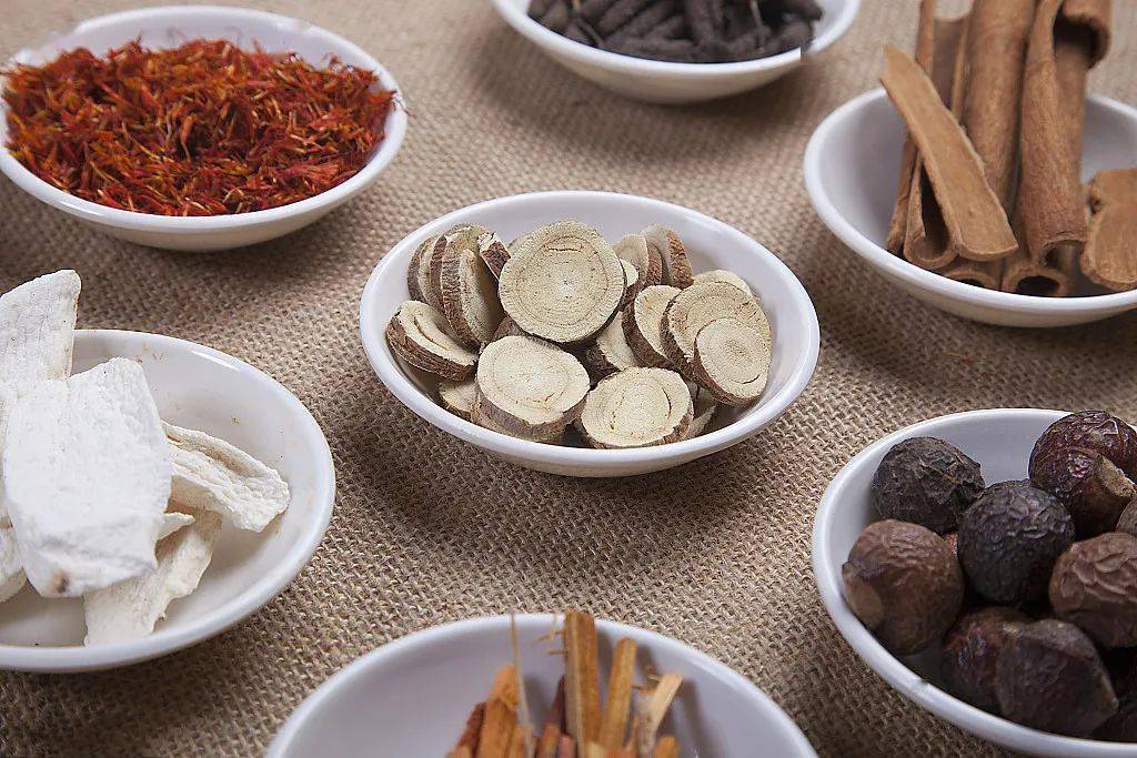 中药吃多了有什么危害 d70cf2311f62464c8cf2245343448ca1.jpeg