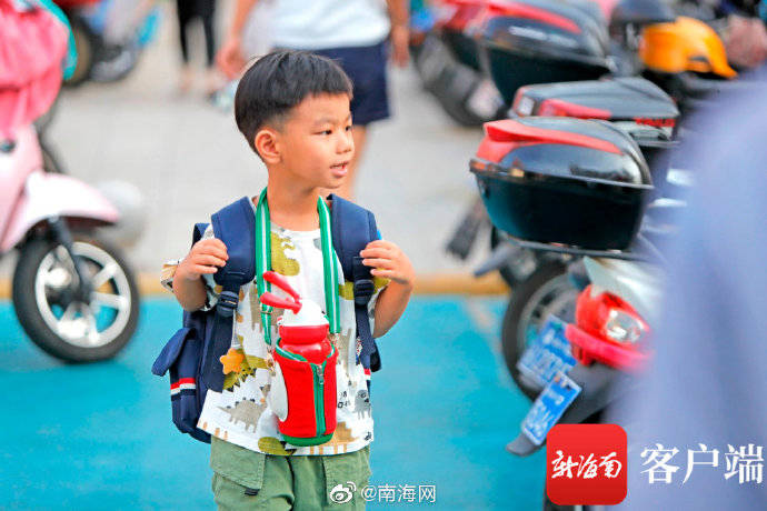 表情|铃铃铃！开学啦！一大波入学表情包登场，你被萌到了吗？