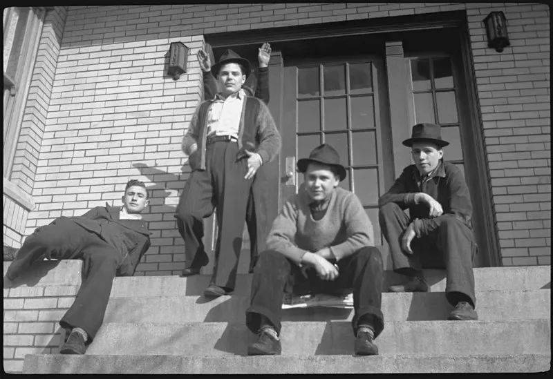 Joan|一个世纪前的黑白底片，藏在父亲鞋盒里的芝加哥回忆