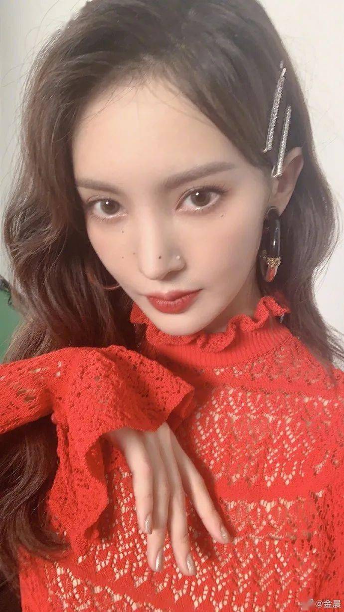 女生|金晨的点痣妆，长在了我的审美点上