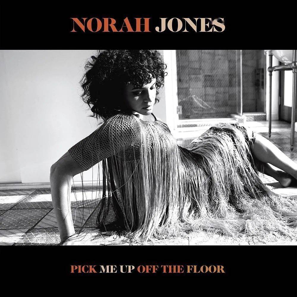 Jones|灵魂天后Norah Jones 登上印度版VOGUE金九封面！
