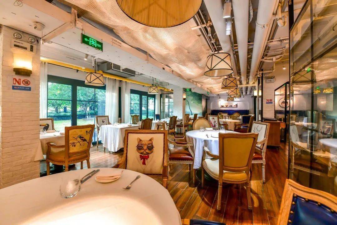 Bistro|【Alan’s Bistro】外滩｜浪漫法式餐厅！258元双人套餐！曾两度获评黑珍珠餐厅！进口食材！优质服务！闹中取静的舒适环境