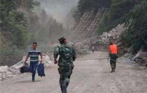 生活|生活中的这些“隐形”老师，是时候出现了