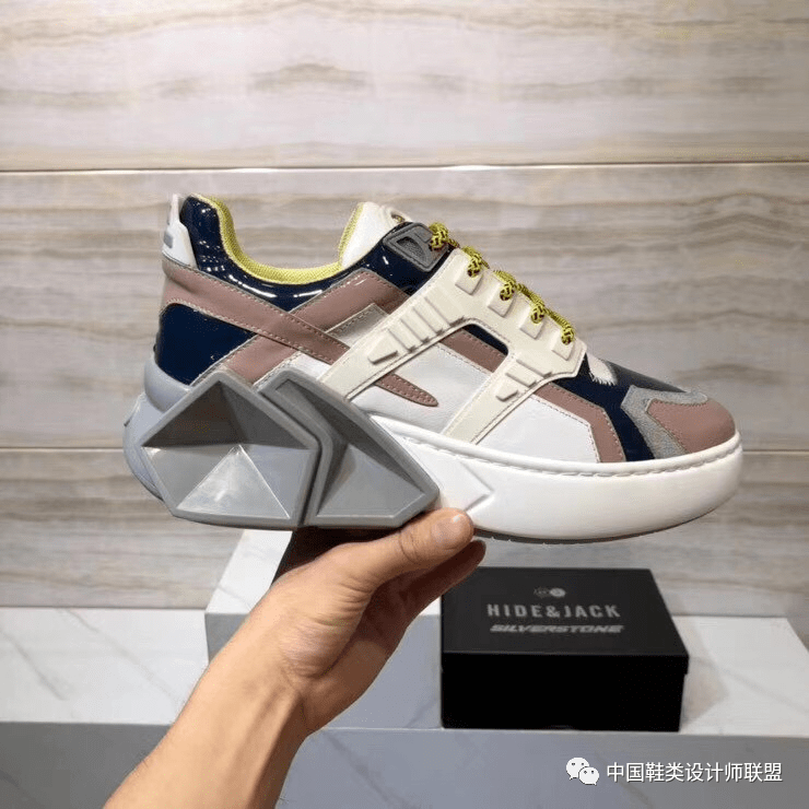 品牌|鞋图丨这么多品牌特步款式让人眼前一亮