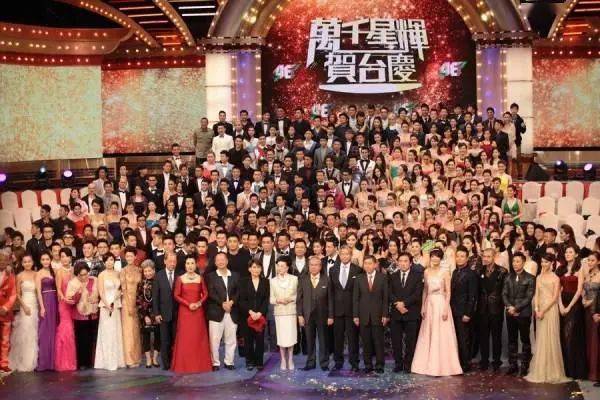 帝王|香港第一阔太：非帝王绿翡翠不戴，丧夫反赚100亿！就连四太见她都低头！