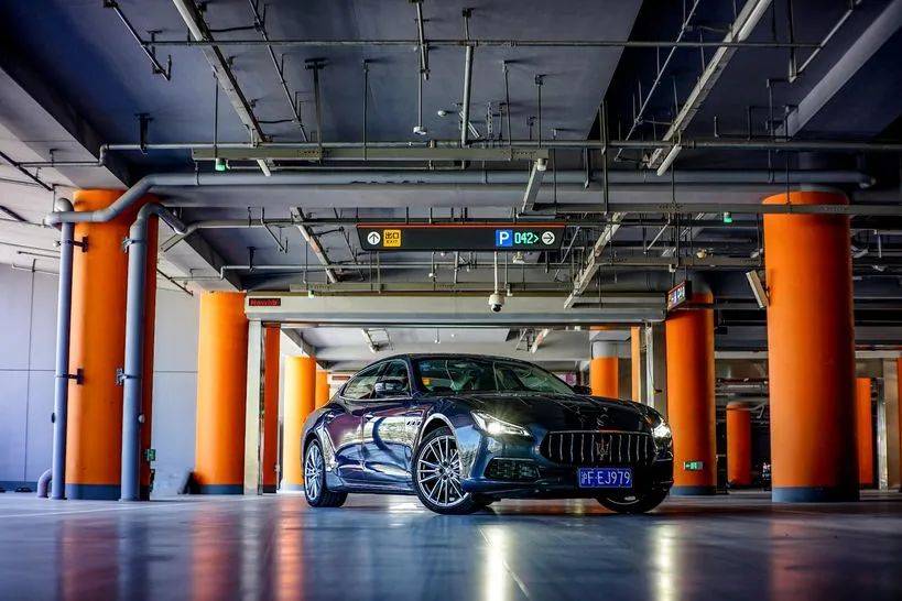 杰尼亚|男人爱性能，女人更爱奢侈品，霸道总裁最懂你心