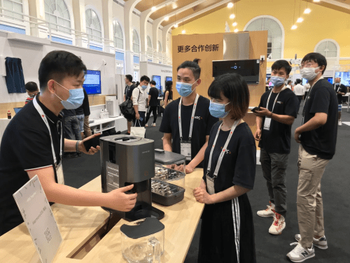 豆浆机|九阳×华为:搭载鸿蒙系统不用手洗豆浆机来了!