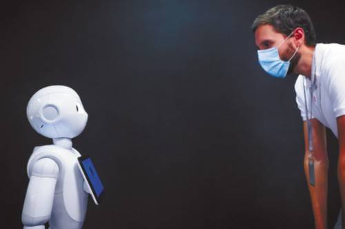 Pepper|“今天你戴口罩了吗？”