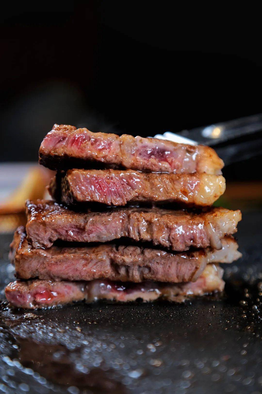 入口|人均30+吃烤肉!天河城这家260 ㎡的韩式石板烤肉来了!安格斯西冷牛排、厚切五花肉、蟹肉、风干肠…性价比真是绝了!