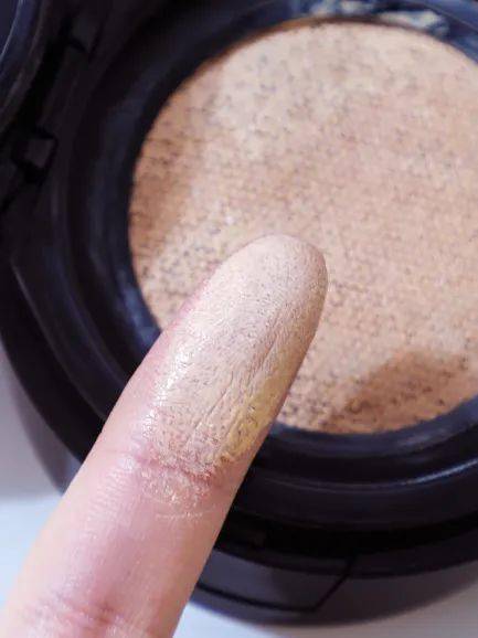 气垫|大赏测评 | 美妆三大头竞相争宠，YSL这是要上天啊！