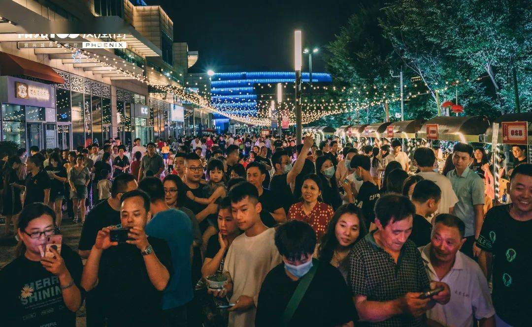 宴遇东氿民国风美食街带宜兴吃货打卡百年味道