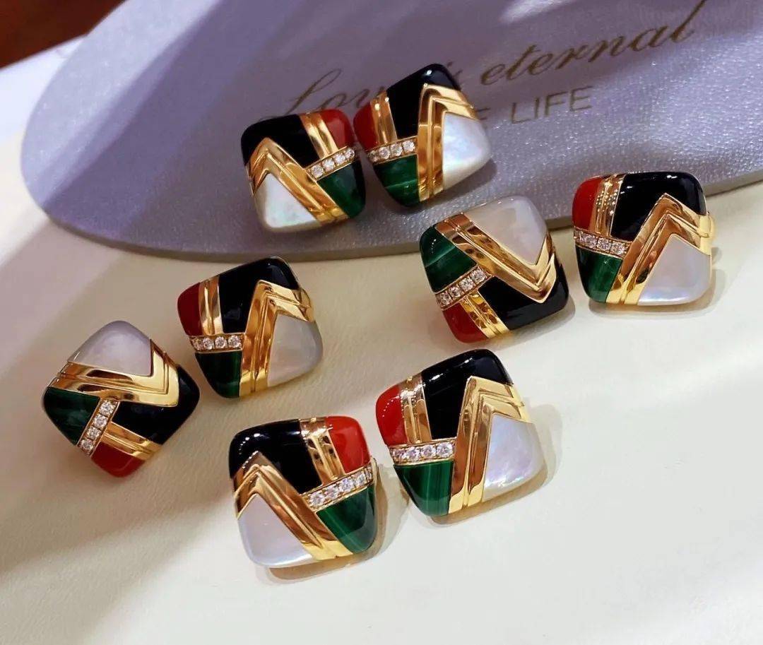 区别|女人戴珠宝和戴黄金首饰有什么区别？