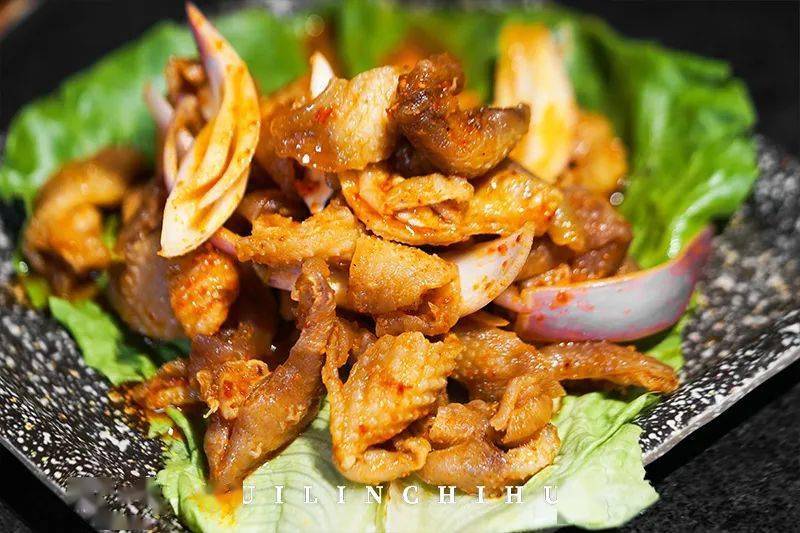 店里|在教室里吃烤肉！6.8折还送肉送饮料！