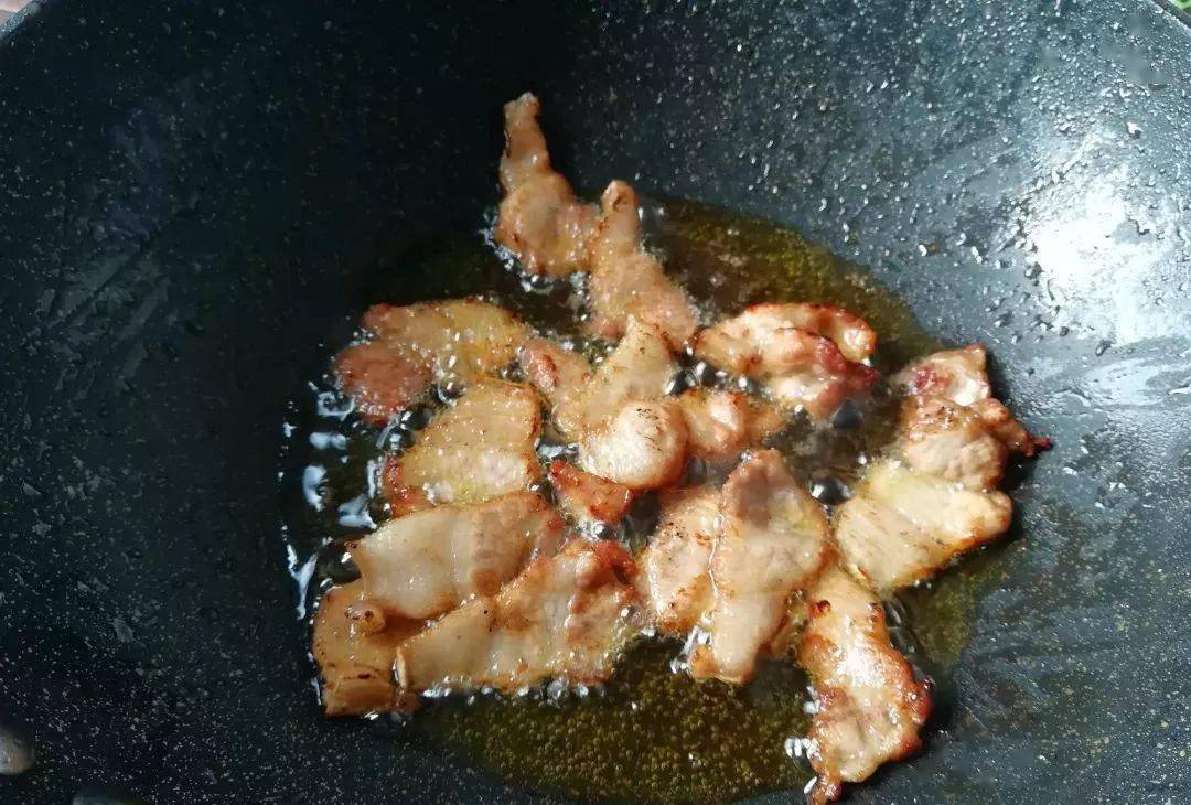 五花肉|多加入1勺这个调料，豆腐味道香做红烧豆腐时