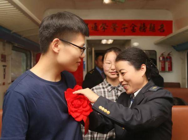 慢车|放飞梦想！秦岭通学“慢火车”里有7人考上大学