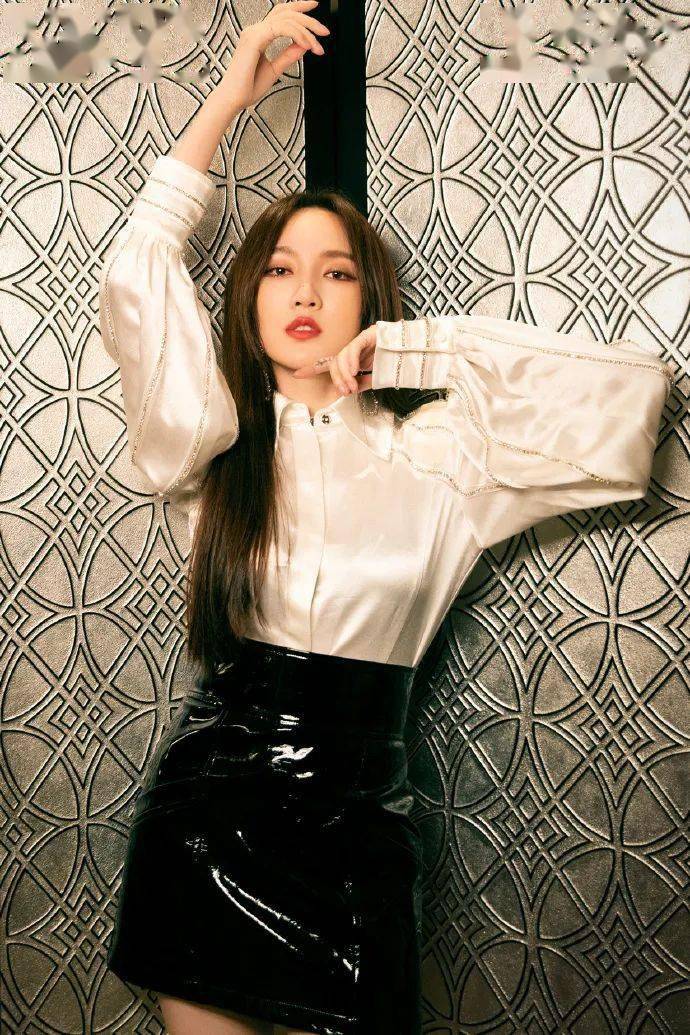 时尚|孟佳成团后时尚资源好到逆天 还不是因为私下这些“小动作”！