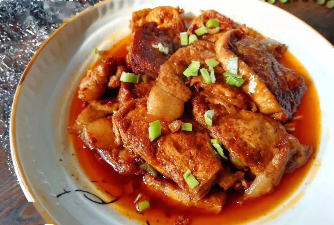五花肉|多加入1勺这个调料，豆腐味道香做红烧豆腐时