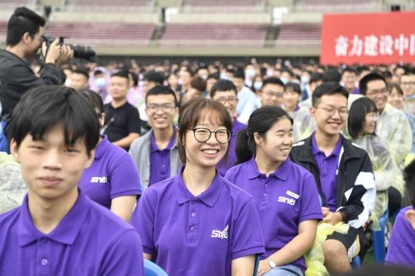 曾勇|本科新生超八成是男生，这所名校校长为同学们恋爱支招