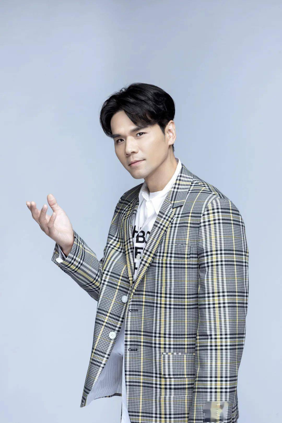 时尚|孟佳成团后时尚资源好到逆天 还不是因为私下这些“小动作”！