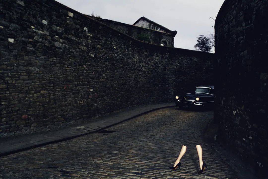 高跟鞋|100张大师镜头下危险迷人的高跟鞋